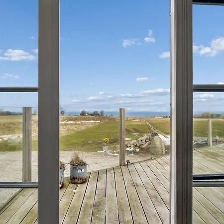 Carola - 1km From The Sea By Interhome